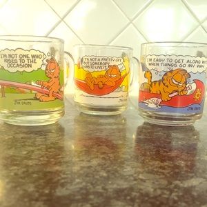 Vintage Garfield coffee cups 1978-1980